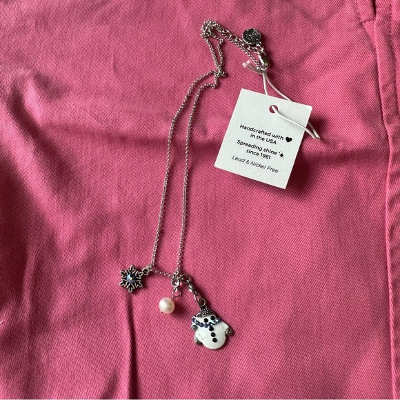 Silver and White Accessory Set with Pearl and Charm - Picture 2 of 6